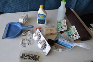 lot 22 image: Assorted Lot Household Hardware, Cleaning Supplies