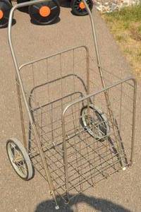 lot 46 image: Foldablecollapsible folding metal cart, stainless steel, large wheels makes it easy to move, 2x2.5x3.5