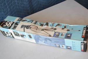 lot 86 image: Ambico 58 Tripod for Camera Digital Photo and Video