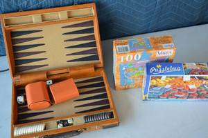 lot 127 image: Game Combo