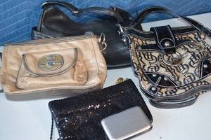lot 135 image: Purse Collection