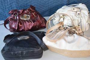 lot 136 image: Purse Collection