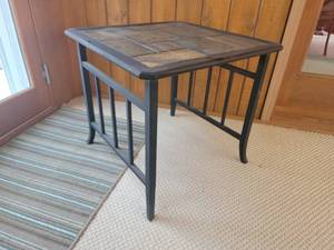 lot 18 image: Aluminum Stone Top Side Table