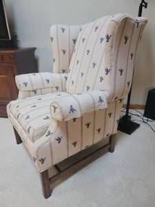 lot 70 image: Ethan Allen Duck Upholstered Wingback Chair