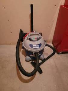 lot 88 image: Shop-Vac 6 Gallon Vacuum