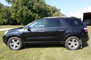 lot 2 image: 2011 GMC Acadia SLT