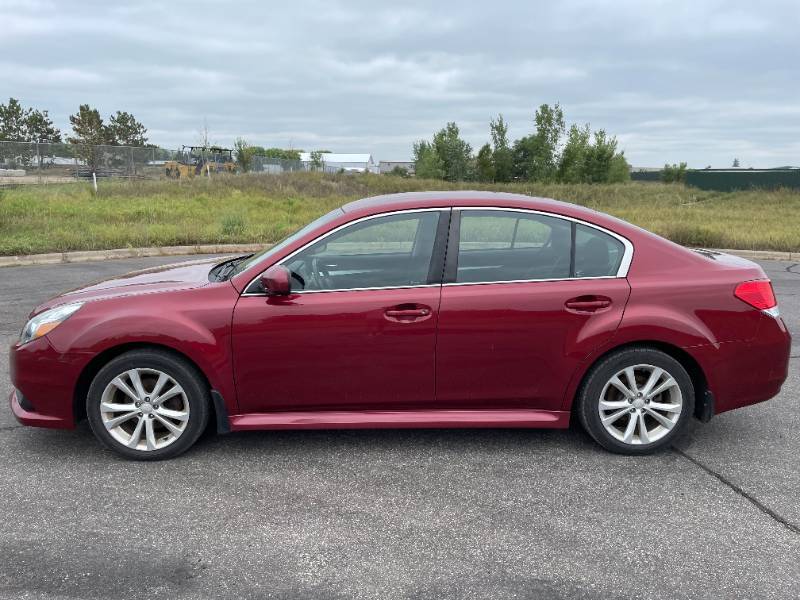 2013 Subaru Legacy 2.5l Premium - AWD - 2 OWNERS