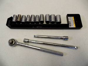 Pittsburgh Pro 12 drive 10 pc chrome Socket Set