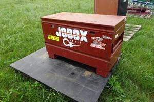 lot 136 image: Jobox 36 Site-Vault Heavy Duty Work Chest