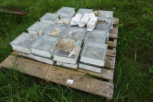 lot 196 image: Square Glass Bricks