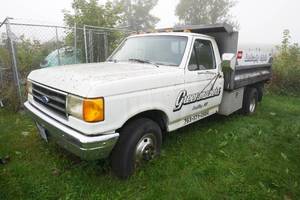 lot 1 image: 1989 Ford F-350 Dump Truck - 85,121 Miles