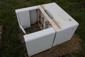 lot 198 image: Antique Ironrite 95 Clothes Ironing Machine
