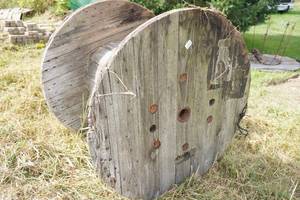 lot 250 image: Large Wooden Spool