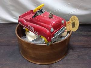 lot 45 image: Miscellaneous Collectibles and More
