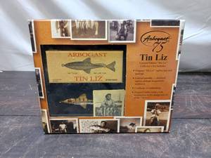 lot 34 image: Tin Liz Collectors Kit