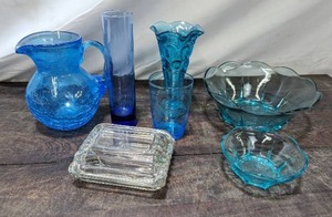 lot 160 image: Collection Of Vintage Glassware