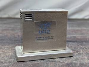 lot 161 image: Vintage Old Desktop Lighter