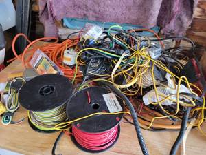 lot 216 image: Lot of Trailer Light Wire, Copper Wire, Gauge, Plugs and More - NO SHIPPING