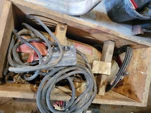 lot 233 image: Wright Speedway 1000# Hoist - NO SHIPPING