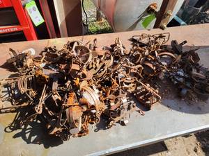 lot 234 image: Large Lot of Animal Traps Approx. 49 Traps - NO SHIPPING