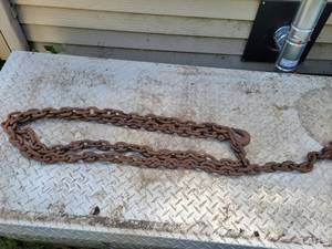 lot 239 image: 12 x 38 Log Chain - NO SHIPPING