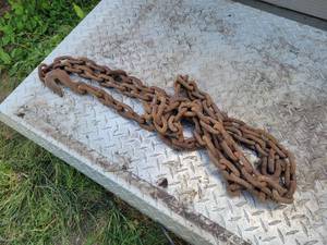 lot 240 image: 12 x 38 Log Chain - Has only 1 Hook - NO SHIPPING
