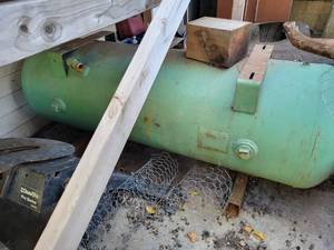 lot 255 image: 80 Gallon Steel Air Tank - NO SHIPPING