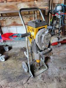 lot 21 image: WACKER 80cc Gas Jack Hammer with Stand - NO SHIPPING