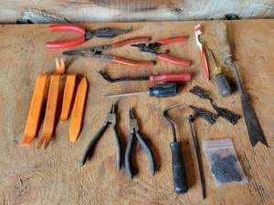 lot 37 image: Snap On SRPC9090 Snap Ring Pliers, MILBAR Snap Ring Pliers and More