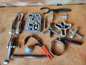 lot 40 image: Performance Tool Tube Flaring Set Model No. W80670, Evertough 67022 3-Jaw Puller, OTC 518 Puller and More