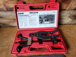 lot 47 image: OEM Coil Spring Compressor Kit - Model No. 27035