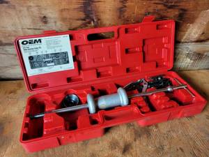 lot 42 image: OEM 23 Jaw Slide Hammer Kit Model No. 27026