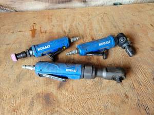 lot 58 image: KOBALT Pneumatic Right Angle Die Grinder, Straight Die Grinder and 38 Pneumatic Ratchet