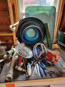 lot 64 image: Bench Vise (3.5), Mr. Heater Sunflower Heater, Tools, Parts and More - NO SHIPPING