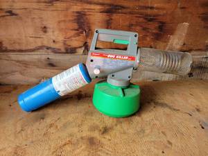 lot 96 image: Burgess Propane Bug Killer - Model 1443 - NO SHIPPING