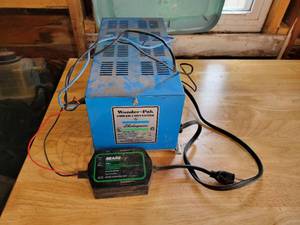 lot 102 image: Wonder-Pak AC to DC Converter Pack - Model No. PC-25--27