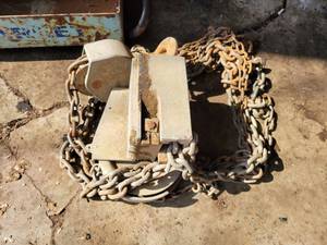 lot 114 image: PEG Model GF-4000 2-ton Chain Hoist - NO SHIPPING