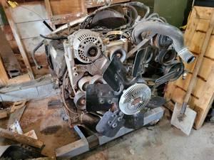 lot 124 image: 1997 International 7.3L Diesel Engine on Rolling Stand - NO SHIPPING