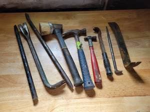 lot 159 image: Assorted Hammers and Pry Bars