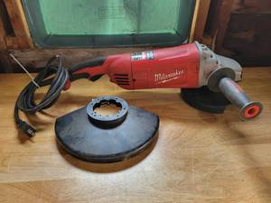 lot 163 image: Milwaukee 7 Electric Angle Grinder - Model No. 6088-30 - Tested and Works