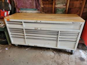 lot 2 image: HUSKY 72 Tool Chest  Work Bench with Soft Close Drawers - NO SHIPPING