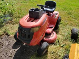 lot 7 image: 2012 TROY-BILT Pony Riding Lawn Mower