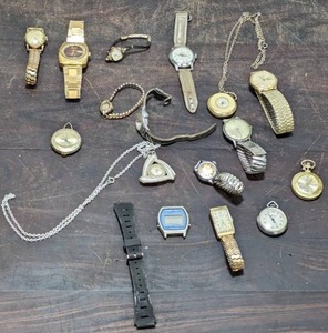lot 50 image: Vintage Watches