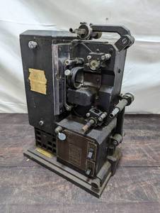 lot 57 image: Kodascope Projector
