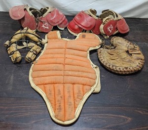 lot 60 image: Vintage Sporting Gear