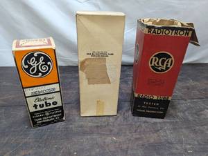 lot 76 image: Radio Tubes