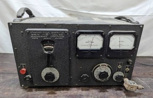 lot 79 image: Standard Signal Generator