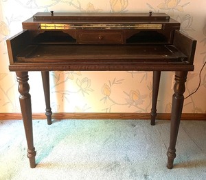 lot 105 image: Antique Writing Desk