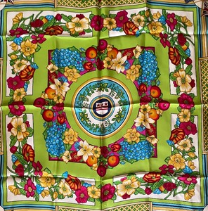 lot 133 image: Stunning Sulgrave Manor Scarf by Marisol Deluna