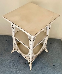 lot 172 image: Vintage White Wicker Accent Table